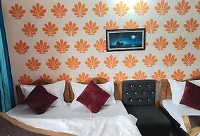 Hotel New Pandey Inn