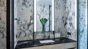 St. The Suite Yangyang