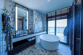 St. The Suite Yangyang