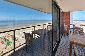 Apartment by North Sea With Ocean Views