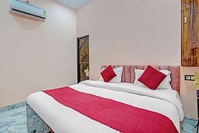 Hotel Pavitram THE BHU STAY