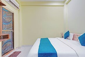Hotel Pavitram THE BHU STAY