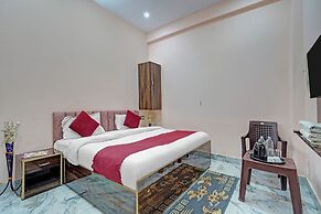 Hotel Pavitram THE BHU STAY
