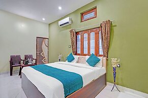 Hotel Pavitram THE BHU STAY