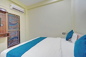 Hotel Pavitram THE BHU STAY