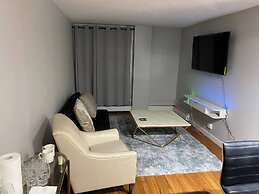 Downtown 1 Bedroom Apartment on 17 ave sw