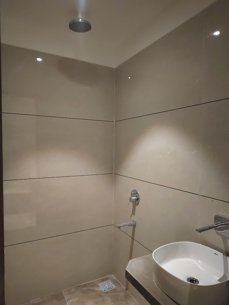 Aceotel Premier Srinivasa, Ujjain