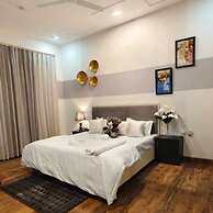 Moksh Hotel