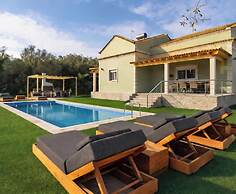 Luxury Villa Kokos - Private Pool in Serene Nature