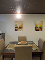 The Lakeside Stay