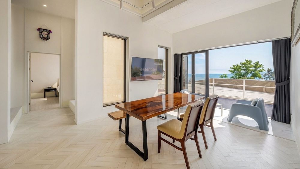 Pohang Sausalito by B-class Pool Villa