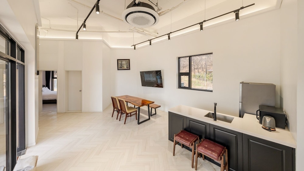 Pohang Sausalito by B-class Pool Villa