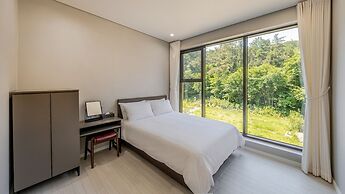 Pohang Sausalito by B-class Pool Villa