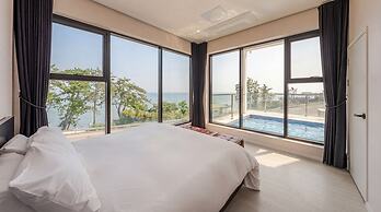 Pohang Sausalito by B-class Pool Villa
