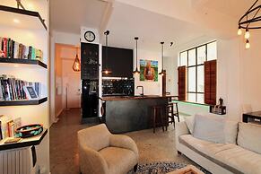 Location, Location, Loctation, AK CBD Harbour Edge