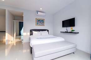 Lespalm Resort by Vacayandco