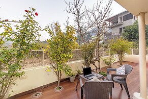 Alaya Stays Rainmist 4BHK PetFriendly