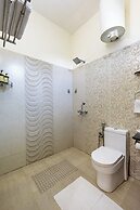 Alaya Stays Rainmist 4BHK PetFriendly