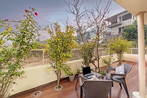 Alaya Stays Rainmist 4BHK PetFriendly