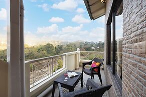 Alaya Stays Rainmist 4BHK PetFriendly