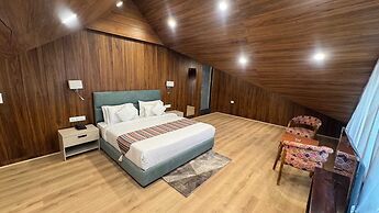 EMROZ BY KINGS RESORT