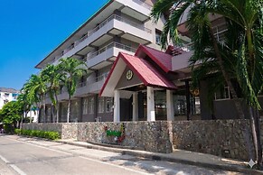 The Holiday Resort Pattaya