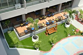 The Holiday Resort Pattaya
