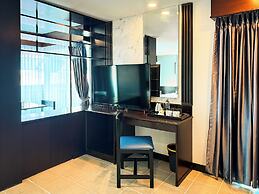 The Holiday Resort Pattaya