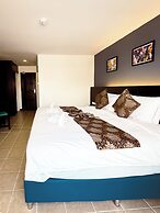 The Holiday Resort Pattaya