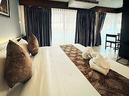 The Holiday Resort Pattaya