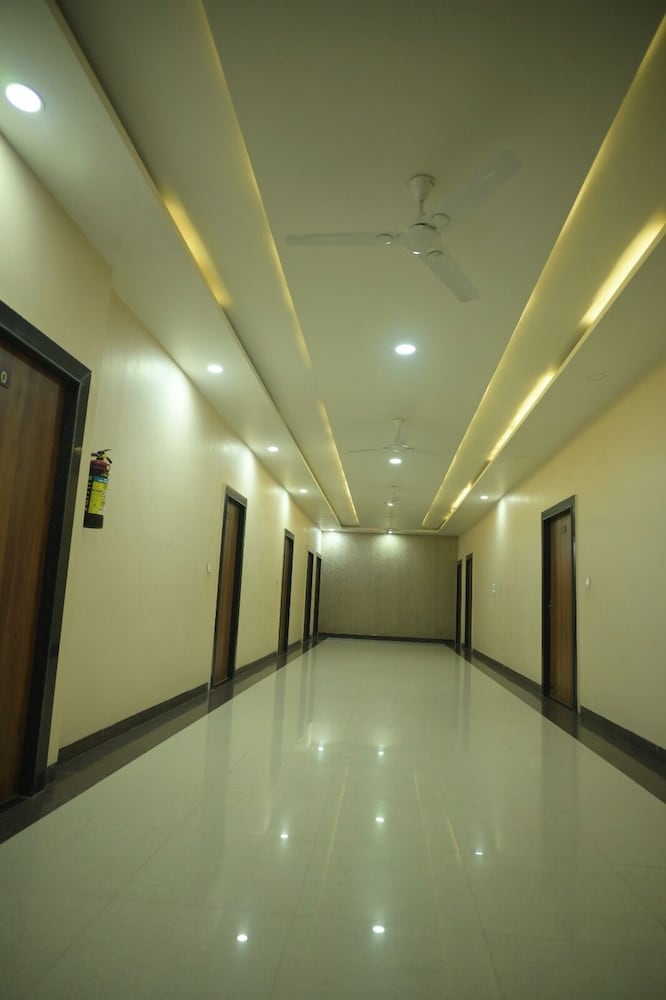 Vaishnavi Resort