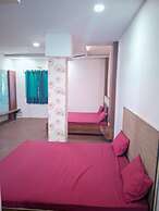 Hotel Aadhyav Palace