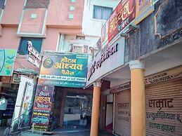 Hotel Aadhyav Palace