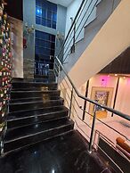 Hotel PLC Grand