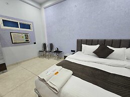 Hotel PLC Grand