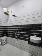 Hotel PLC Grand