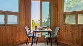 Yeosu Redondo Ocean View Pension