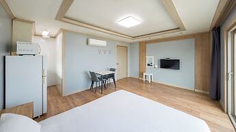Yeosu Redondo Ocean View Pension