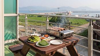 Yeosu Redondo Ocean View Pension