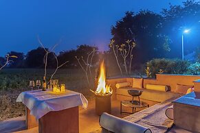 ELIVAAS Hari Bagh 4 BHK Villa