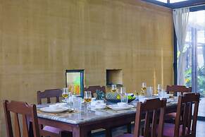 ELIVAAS Hari Bagh 4 BHK Villa