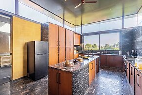 ELIVAAS Hari Bagh 4 BHK Villa