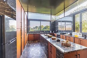 ELIVAAS Hari Bagh 4 BHK Villa