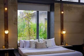 ELIVAAS Hari Bagh 4 BHK Villa