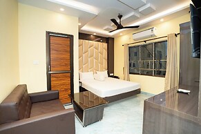 Mahabhoj Hotel & Restaurant