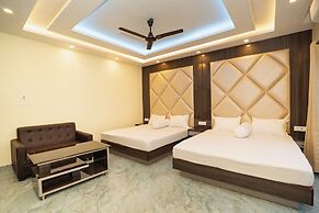 Mahabhoj Hotel & Restaurant