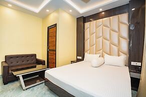 Mahabhoj Hotel & Restaurant