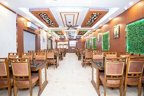 Mahabhoj Hotel & Restaurant