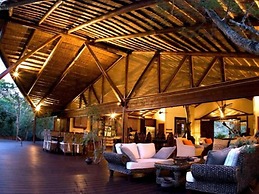 IHlozi Bush Lodge