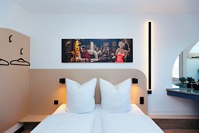 Magnet Hotel